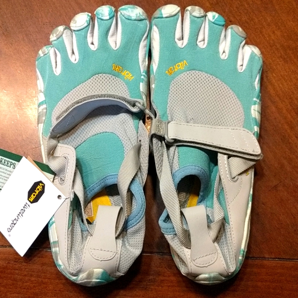 Water shoes